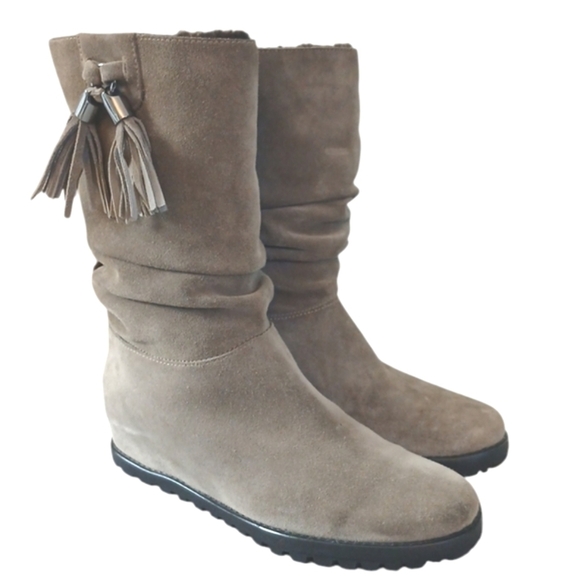 Stuart Weitzman Light Taupe Suede Wedge Boot Winter Slouch Boot size 7 - Picture 11 of 11